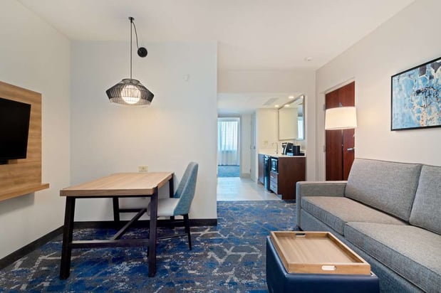 Images Embassy Suites by Hilton Tampa USF Near Busch Gardens