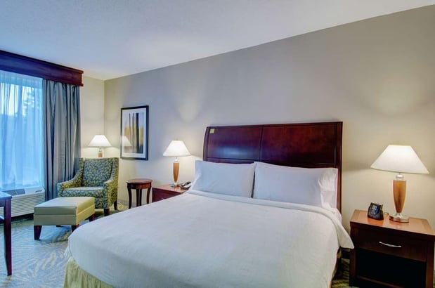 Images Hilton Garden Inn Norwalk