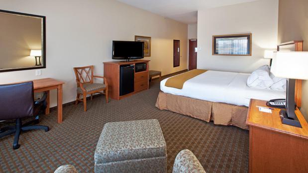 Images Holiday Inn Express & Suites Sioux Falls Southwest, an IHG Hotel