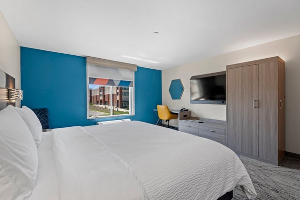Images Holiday Inn Express & Suites Tulsa South Bixby by IHG