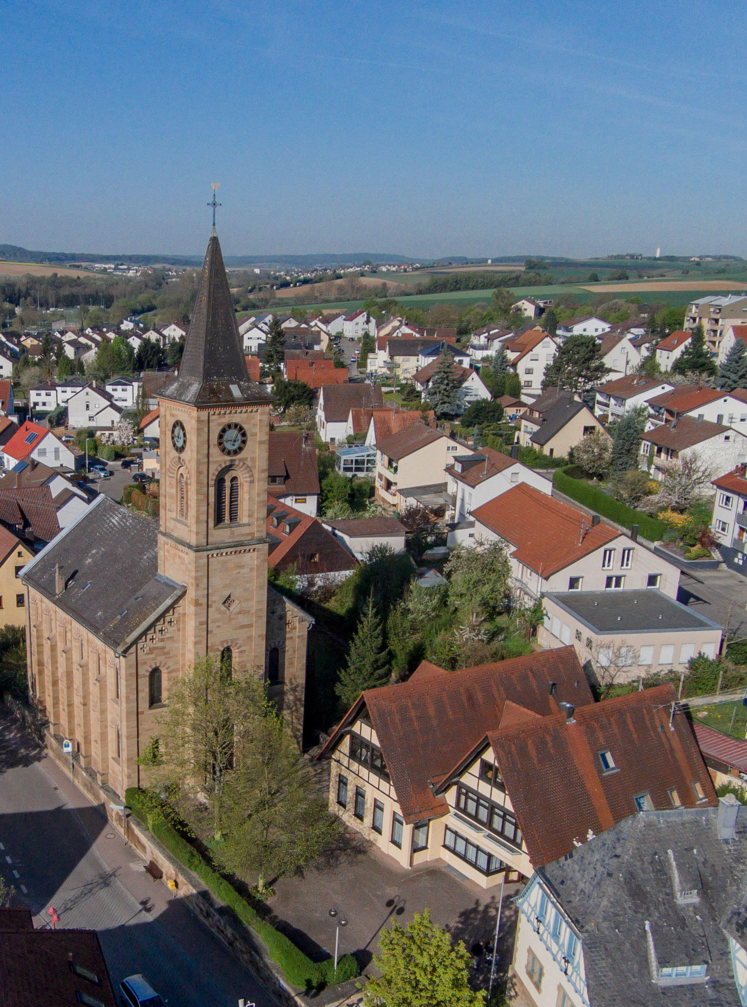 Evangelische Kirche - Evangelische Kirchengemeinde Schluchtern, Eppinger Straße 154 in Leingarten