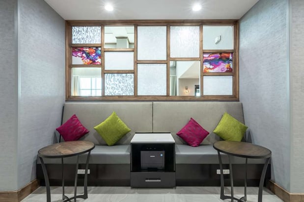 Images Hampton Inn & Suites Dallas East