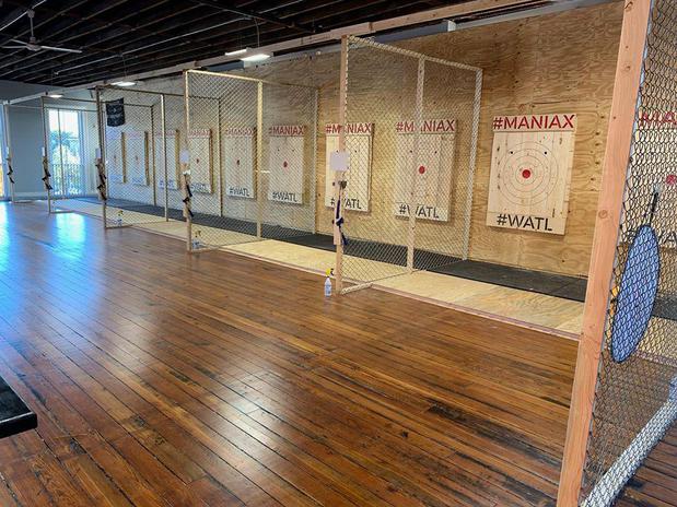 Images ManiAXE Throwing