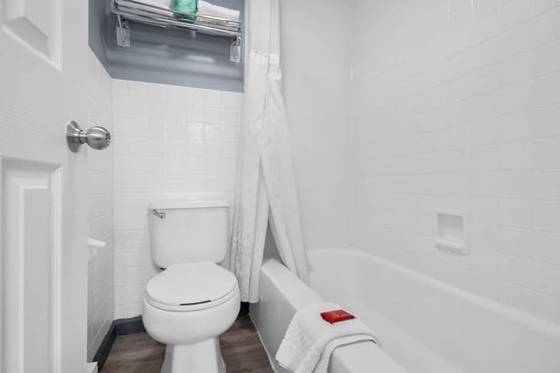 Images SureStay Plus by Best Western Brandywine Valley