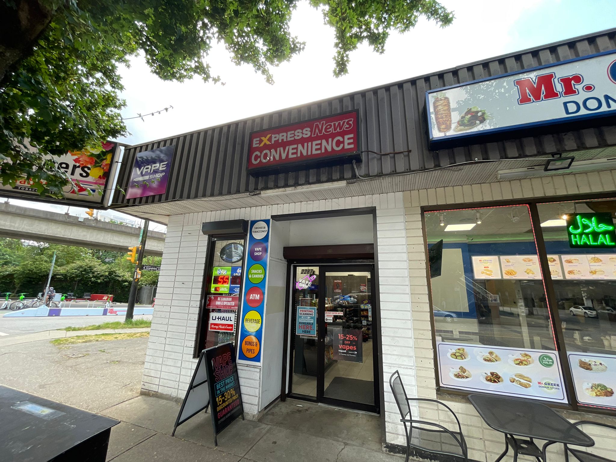 Images CoinFlip Bitcoin ATM - Express News Convenience (Vancouver)