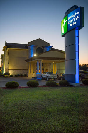 Images Holiday Inn Express & Suites Wauseon, an IHG Hotel