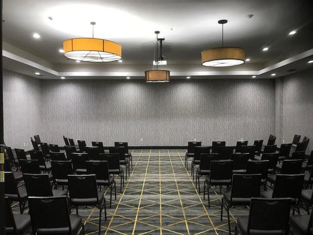 Images Holiday Inn & Suites McKinney - N Allen by IHG