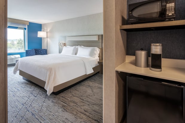 Images Holiday Inn Express & Suites Dewitt (Syracuse) by IHG