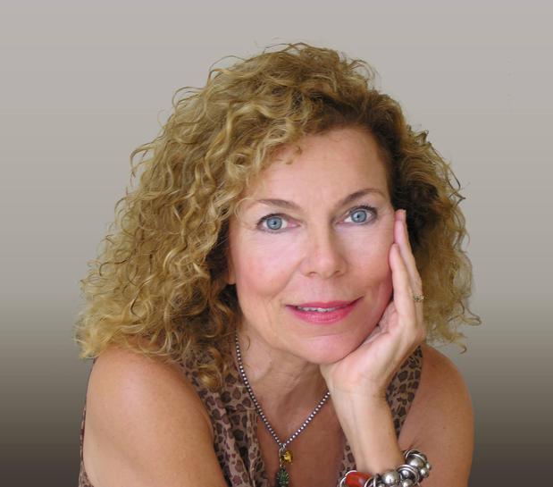 Images Laura Pearson, Realtor
