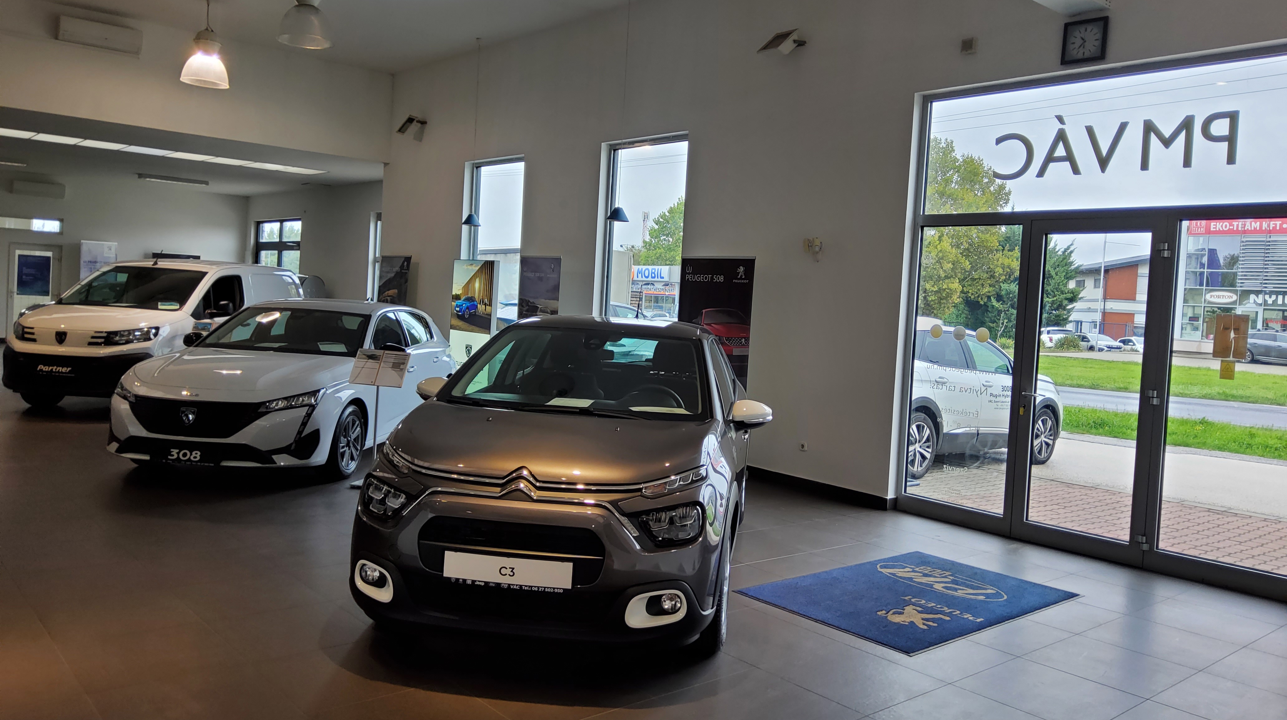 Images PM VÁC -  Peugeot  Ford  Fiat  Citroen JEEP  értékesítés és szerviz