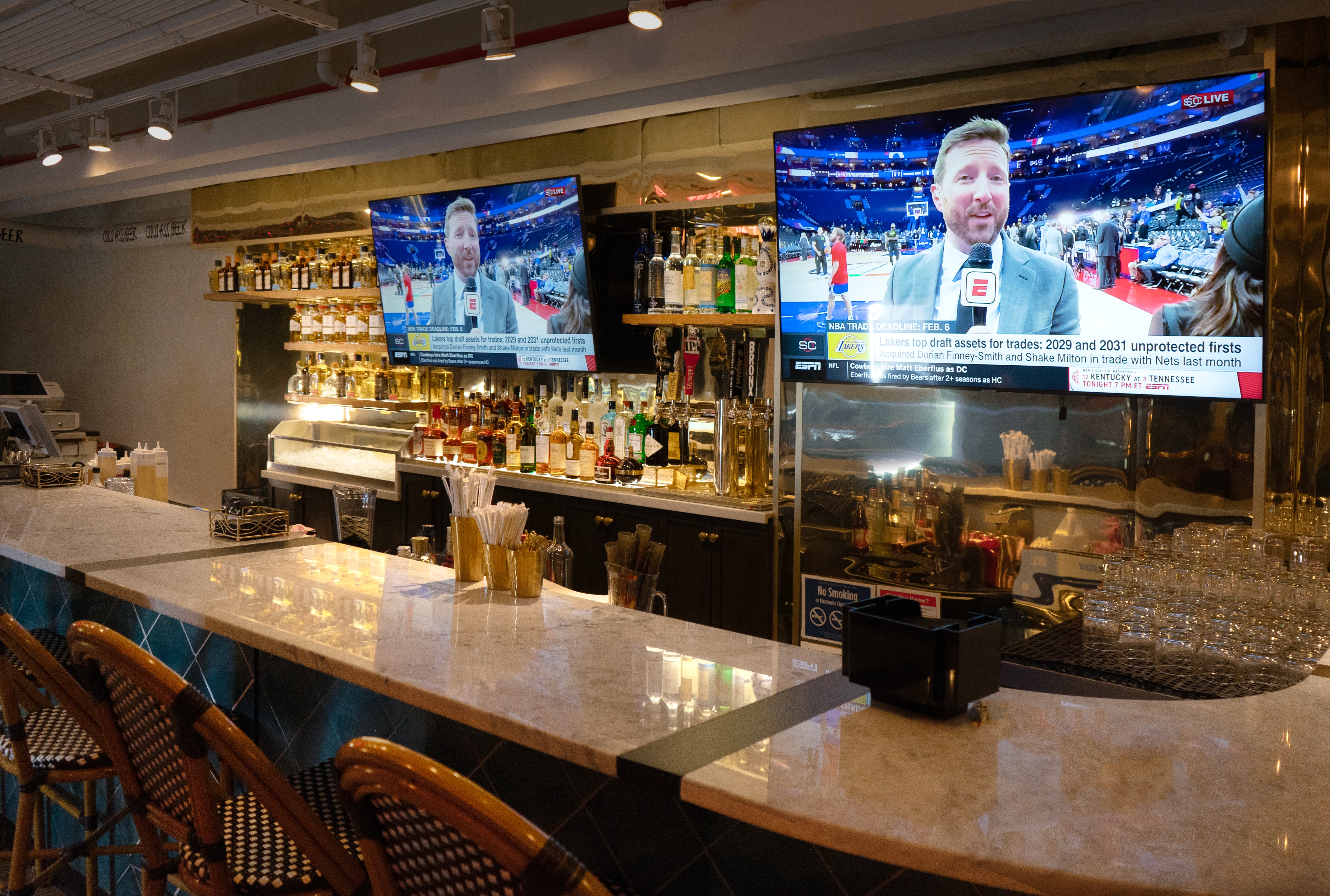 Lexington Market - Bars & Eateries