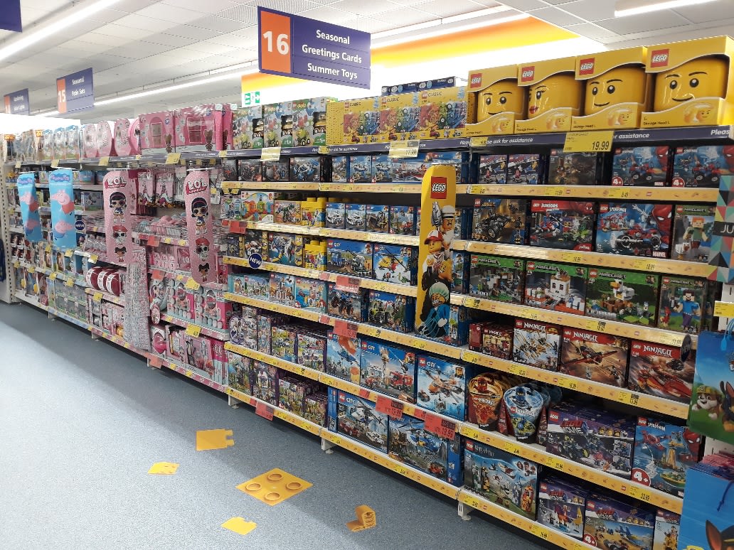 B&M's brand new store in Crawley stocks an exciting range of toys for girls and boys of all ages! Browse Lego, dolls, action figures and much more from the biggest toy brands!