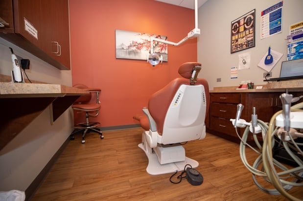 Images Secure Dental—East Peoria