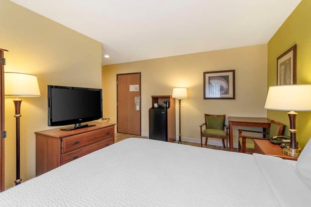 Images Best Western York Inn