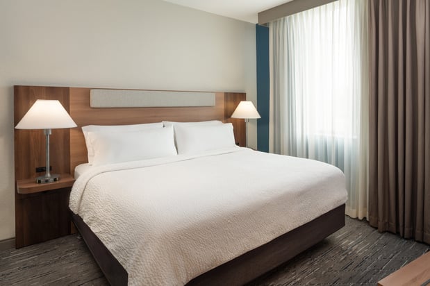 Images Holiday Inn Express Miami Airport-Blue Lagoon Area by IHG