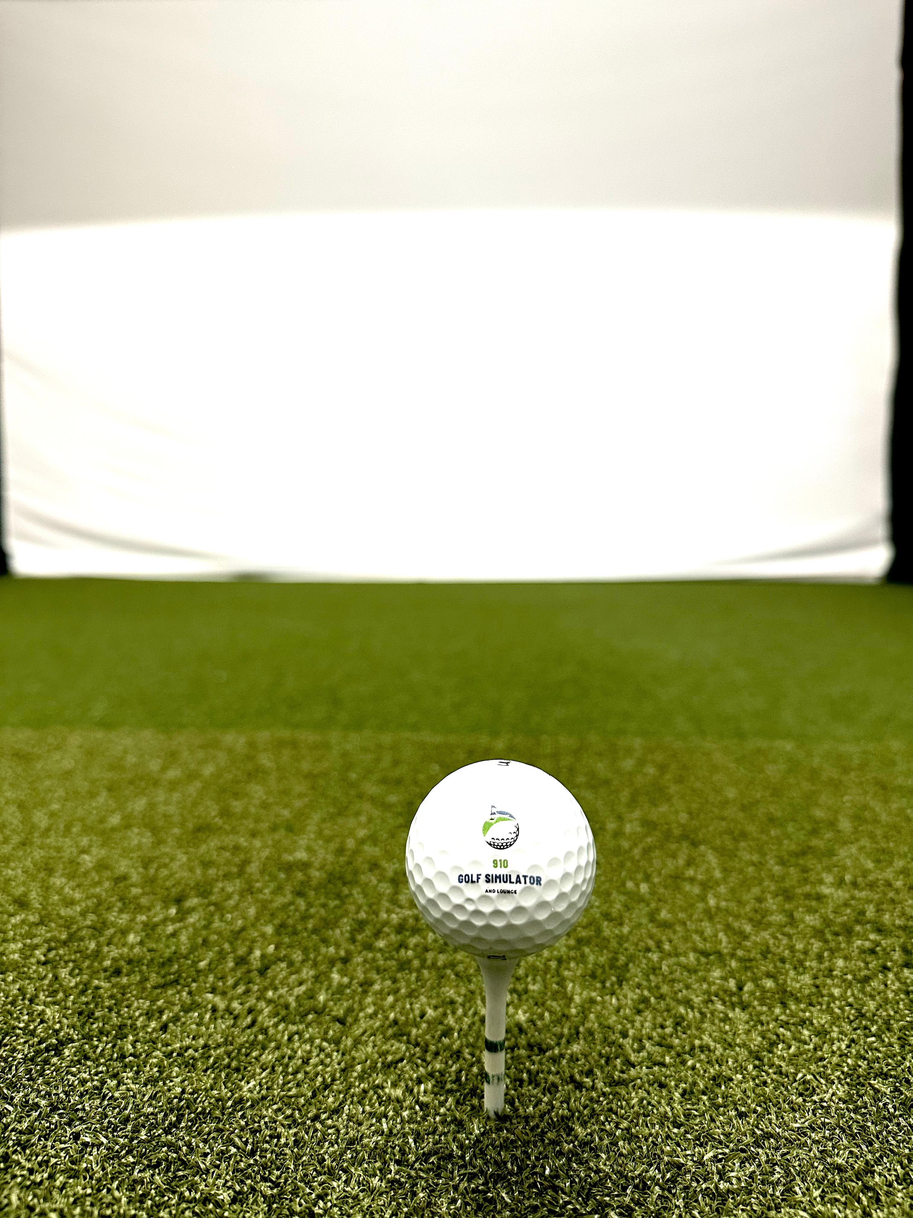 Image 3 | 910 Golf Simulator and Lounge