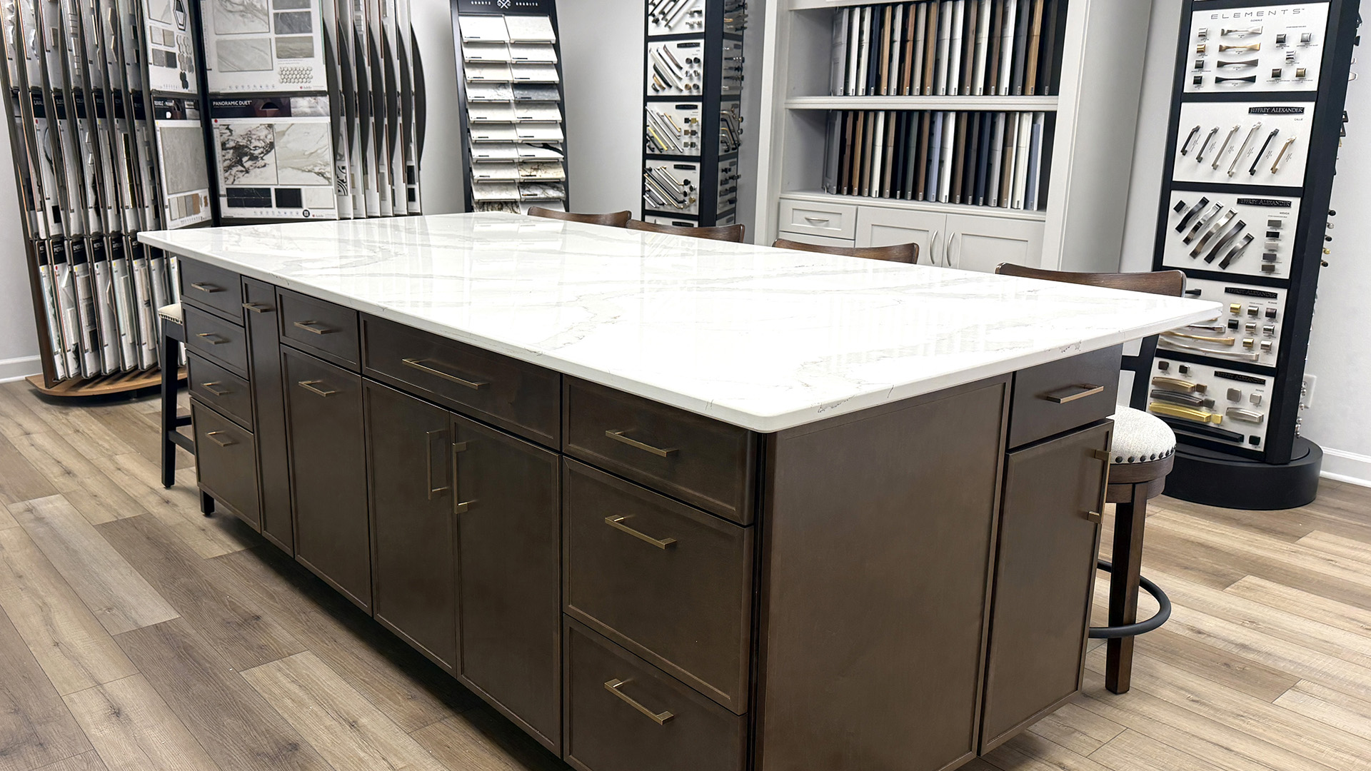Style & Rail Kitchens - custom cabinets Muscatine IA - Showroom Displays