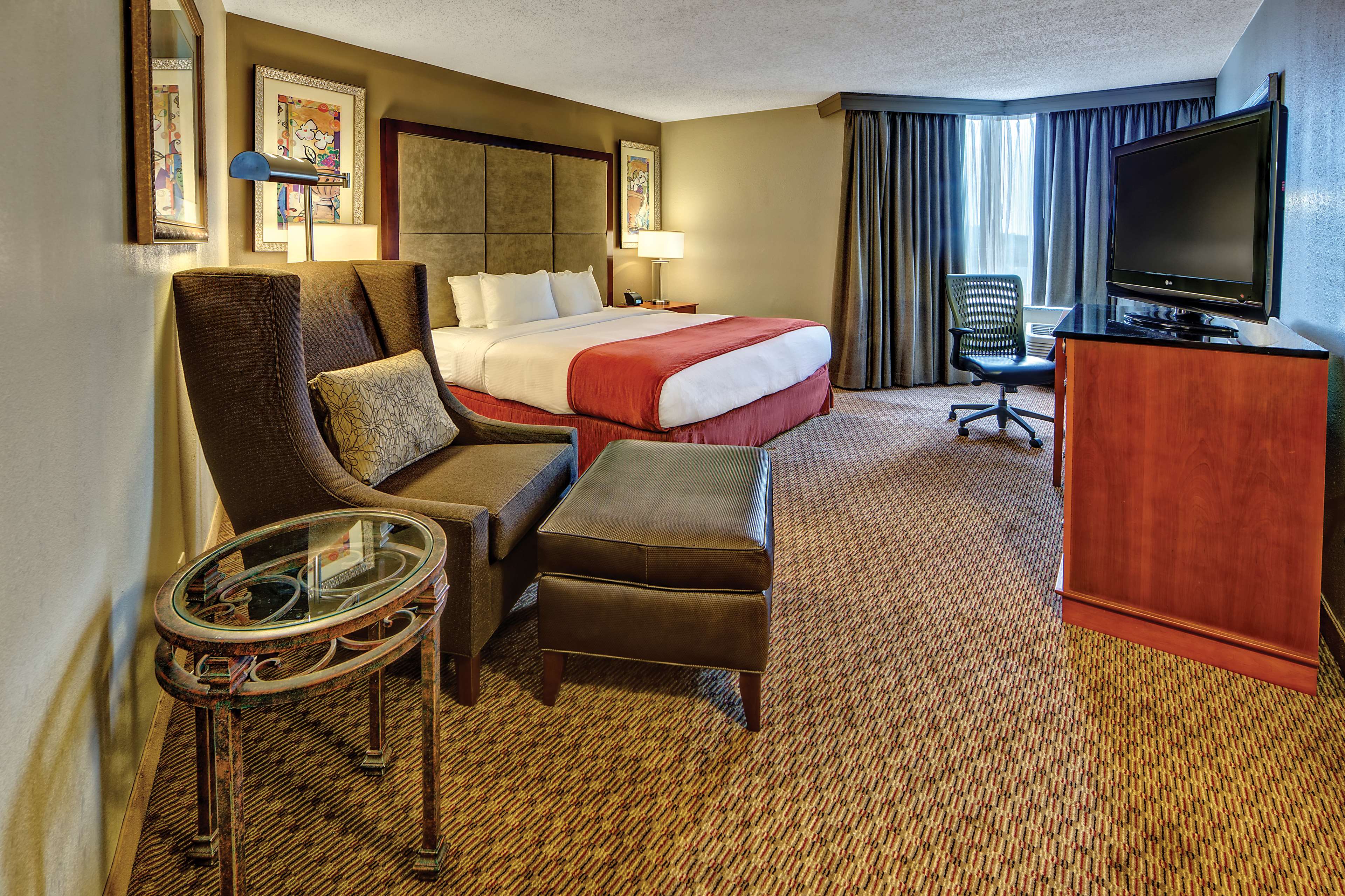 Guest room
