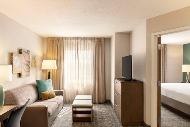 Images Staybridge Suites Fort Wayne by IHG