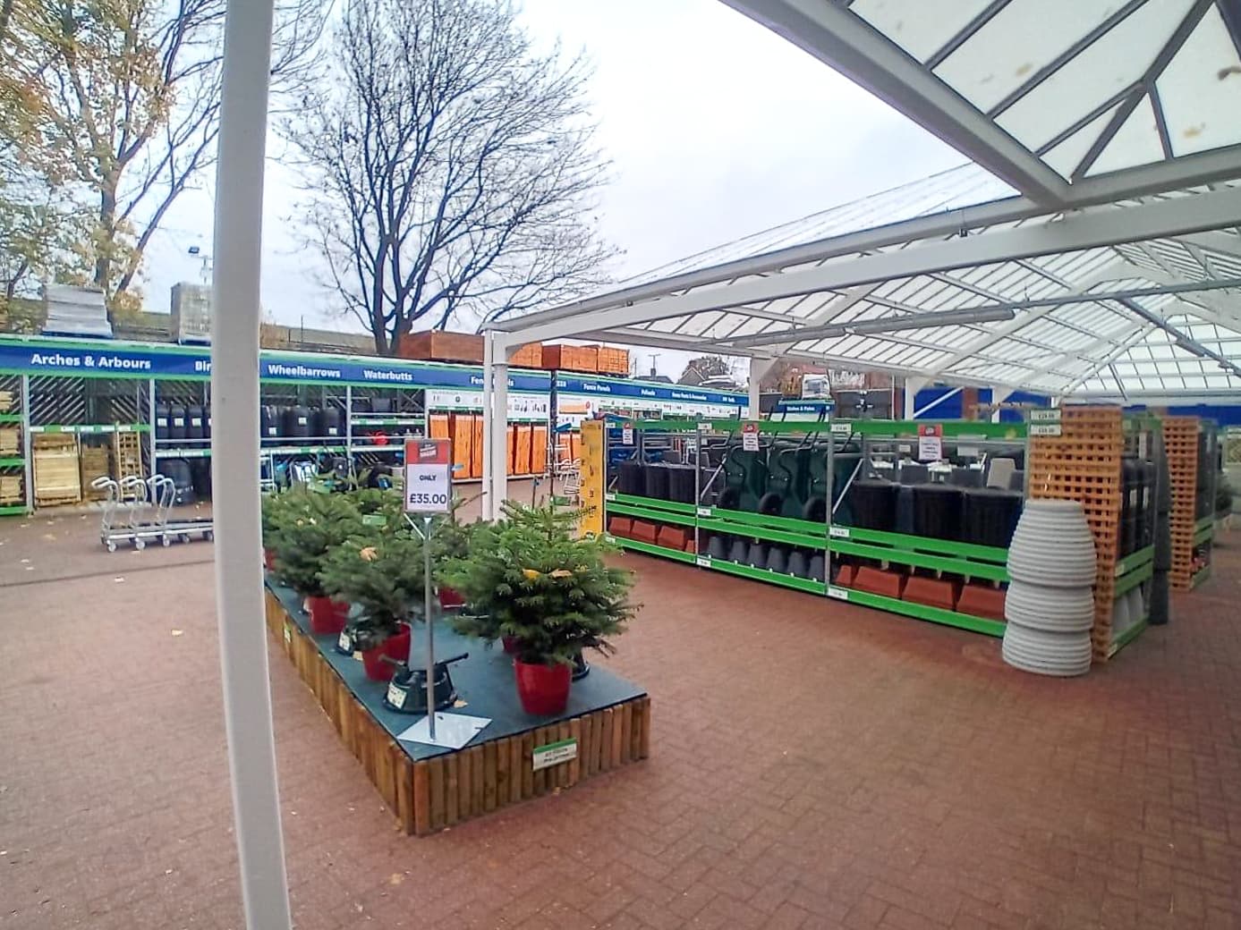 Images B&M Home Store with Garden Centre