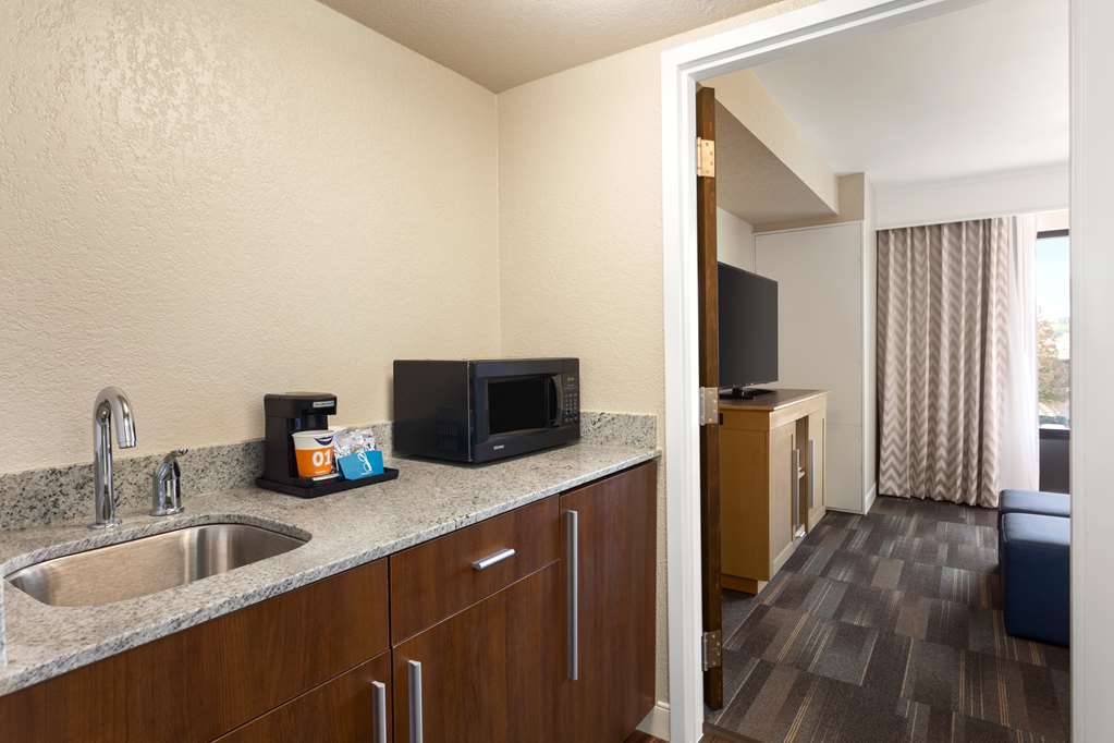 Guest room amenity