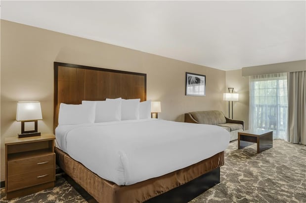 Images Best Western Plus Riverfront Hotel and Suites
