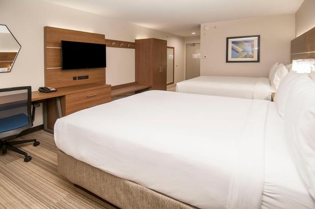 Images Holiday Inn Express & Suites Plano West - Frisco by IHG
