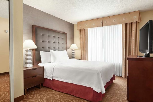 Images Homewood Suites by Hilton Oakland-Waterfront
