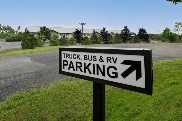 Images Spark by Hilton West Coxsackie