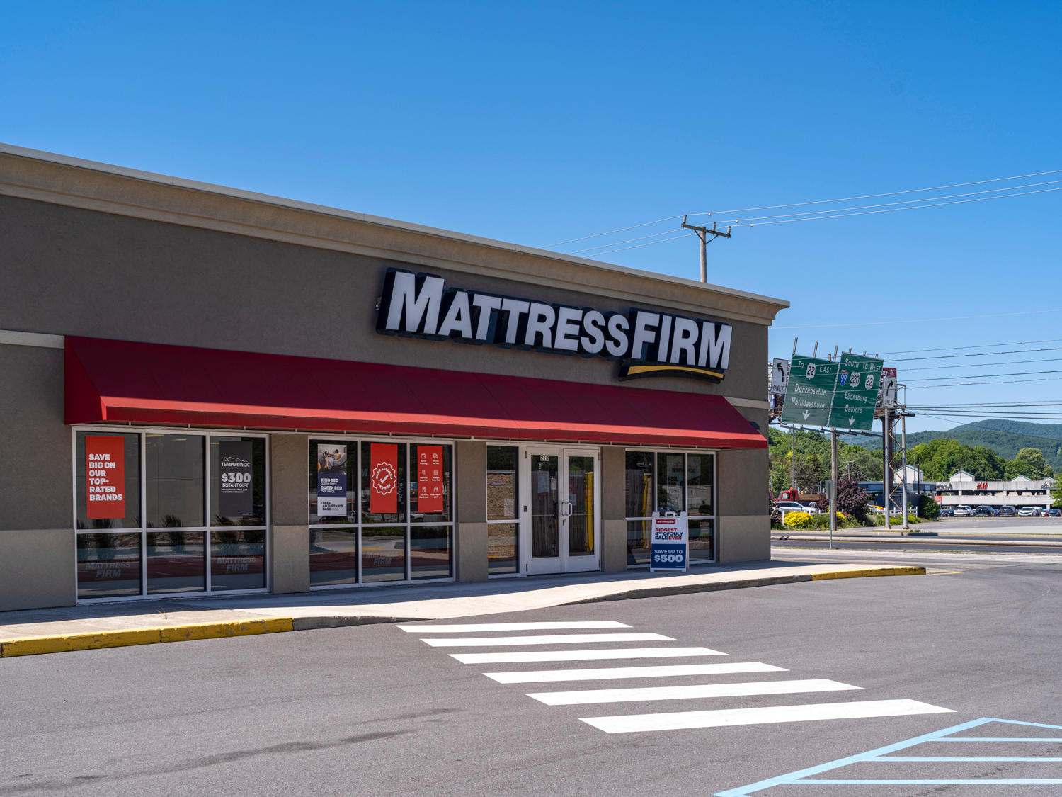 Mattress Firm at Park Hills Plaza Shopping Center