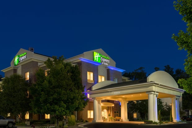 Images Holiday Inn Express & Suites Independence-Kansas City by IHG