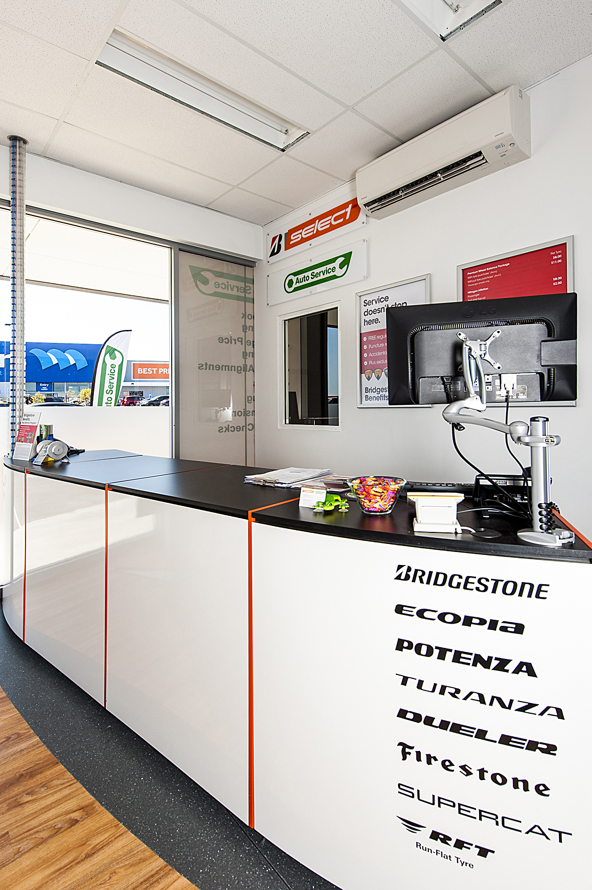 Images Bridgestone Select Tyre & Auto Butler
