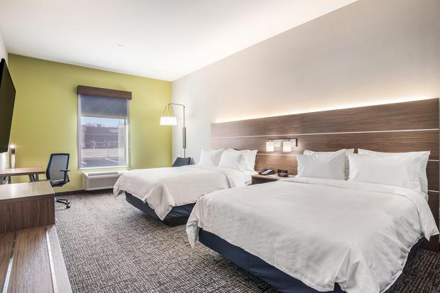 Images Holiday Inn Express & Suites Tulsa East - Catoosa by IHG