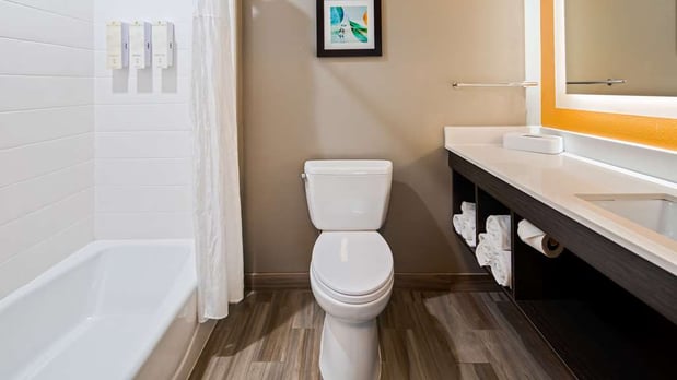 Images Best Western Plus Pasadena Inn & Suites