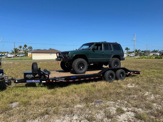Utility Trailer Cape Coral FL
At Midnight Trailers, we offer versatile utility trailers in Cape Coral, FL, perfect for hauling equipment, tools, and other cargo. Our utility trailers are designed for durability and ease of use, making them ideal for both personal and professional use. Whether you're tackling a DIY project or need to transport heavy-duty equipment, our utility trailers are up to the task. Choose Midnight Trailers for reliable and affordable utility trailer rentals in Cape Coral.