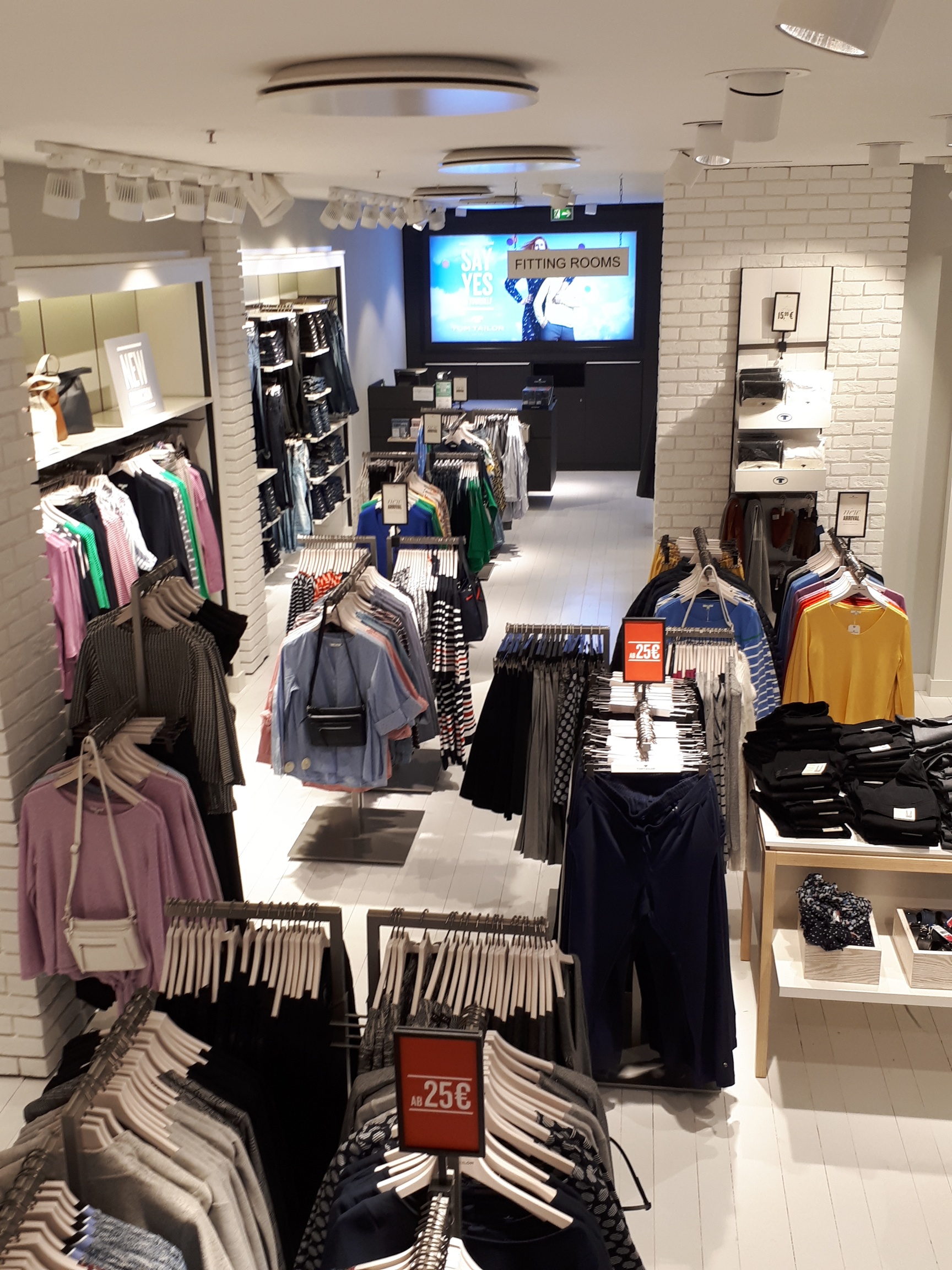 TOM TAILOR Store, Pferdemarkt 1 in Hameln