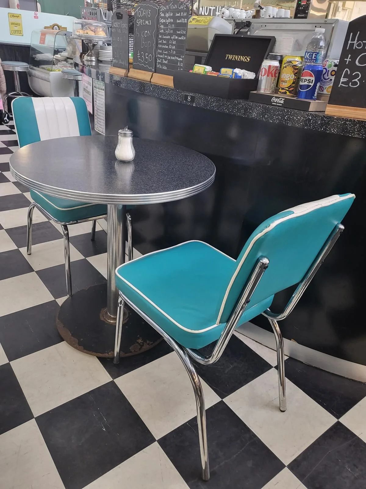 Images Downtown Cafe