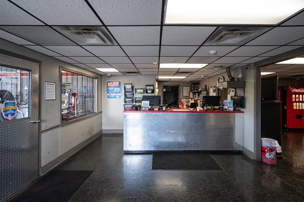 Images Bulldog Tire Discounters