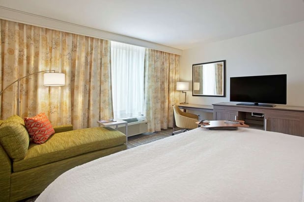 Images Hampton Inn & Suites Minneapolis/Downtown