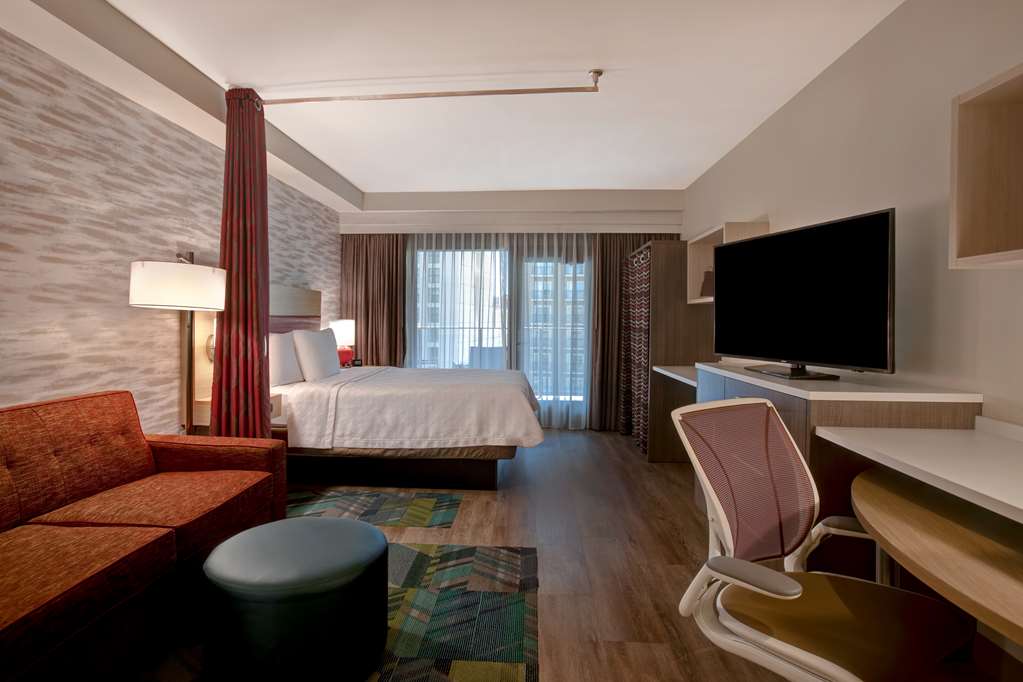 Guest room
