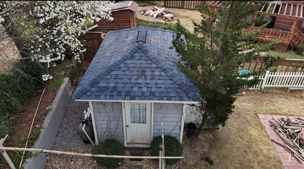 Images Valle's Roofing & Construction