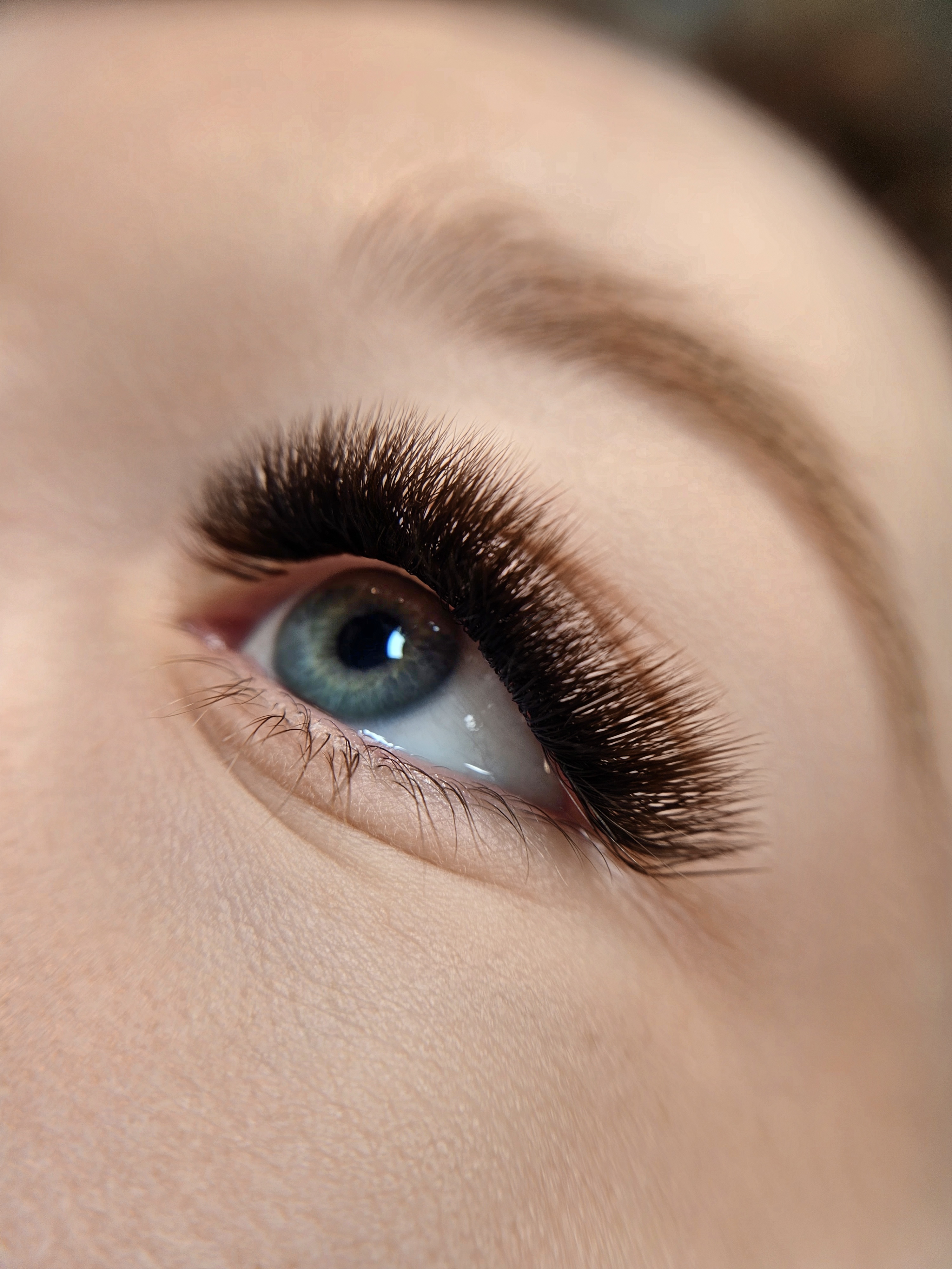 Images Lashista - Formation cils - Pose de cils - Produits de cils Longueuil