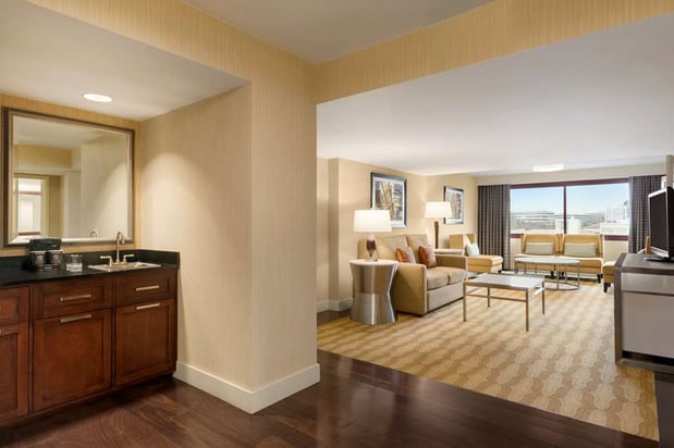Images Embassy Suites by Hilton Boston Waltham