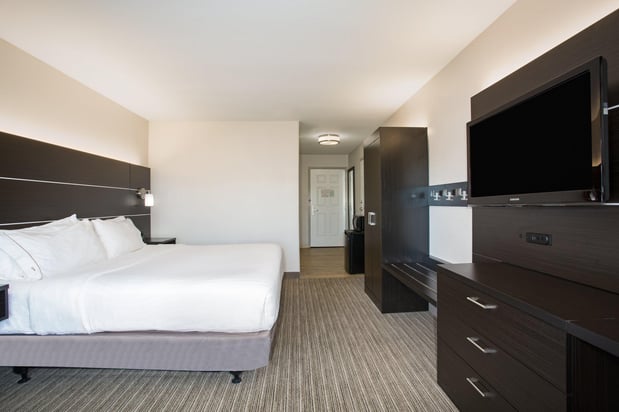 Images Holiday Inn Express & Suites Ft. Collins by IHG