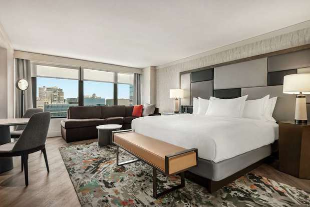 Images Hilton Grand Vacations Club Chicago Magnificent Mile