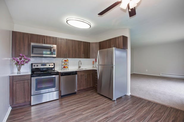 Images Valley Park Apartment Homes