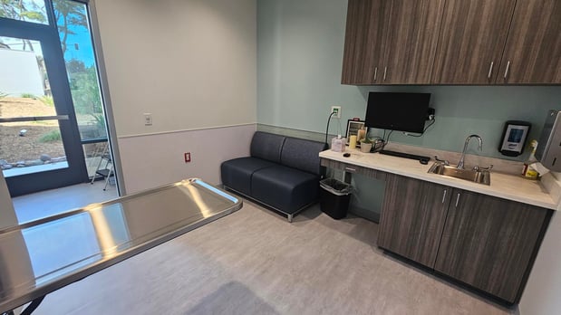 Images VCA Emergency Animal Hospital & Referral Center