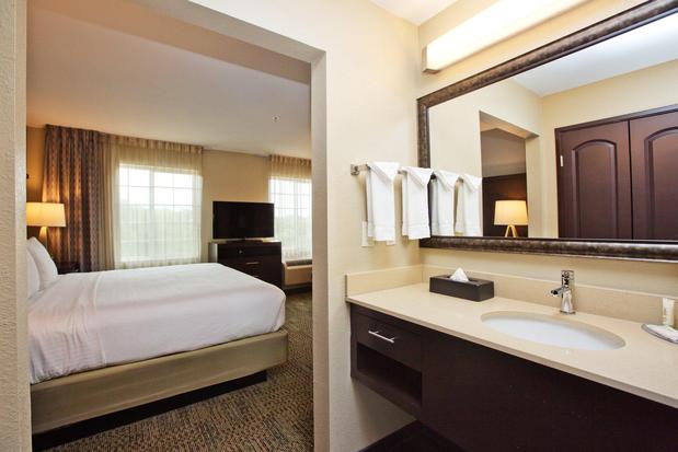 Images Staybridge Suites Austin South Interstate Hwy 35 by IHG