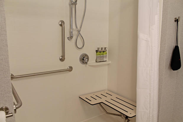 Images Holiday Inn Express & Suites St. Louis South - I-55 by IHG