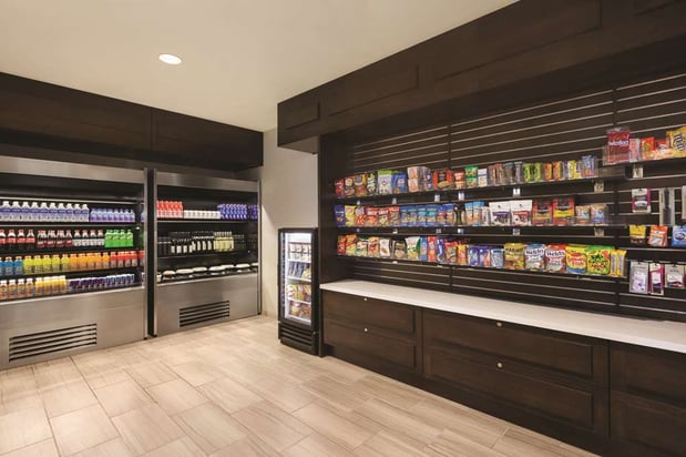 Images Embassy Suites by Hilton San Antonio Brooks Hotel & Spa